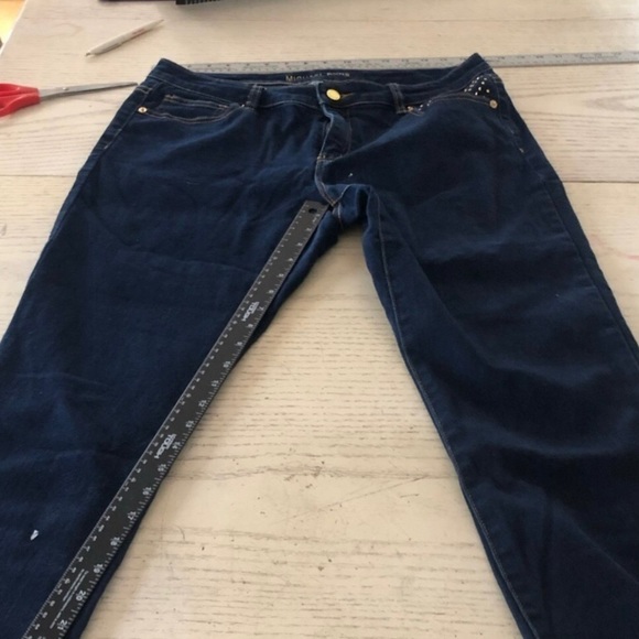 Micheal Kors size 10 dark blue studded jeans skinny roll cuffs for cropped - Picture 10 of 13